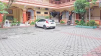 Hotel Shinta 2 Near Alun Alun Kertosono Mitra RedDoorz