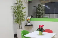 1926 Designed ApartHotel Hotel di Haifa