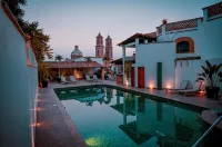 호텔 아구아 에스콘디다