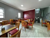 卡爾頓因比亞拉快捷酒店 - 早餐