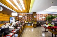 Hotel Grand Kartika - Aamiainen
