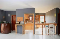 Chillsteps Hostel - Hostels