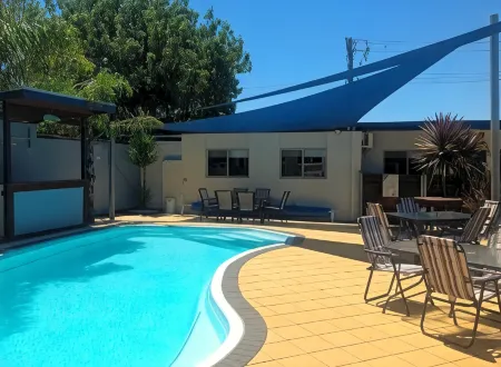 Portarlington Beach Motel Отели рядом с достопримечательностью «Portarlington Golf Club»