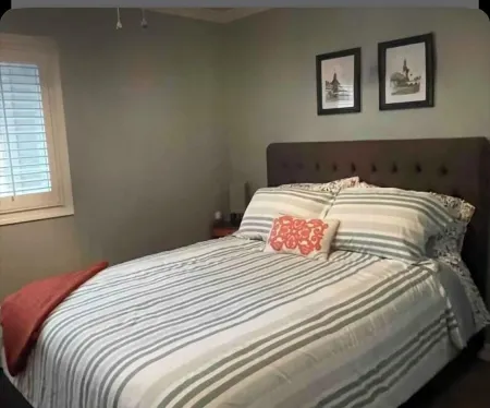 Casa Charles a private Villa in the foothills of Mt Helix in La Mesa, CA. Отели рядом с достопримечательностью «Dr J's Elegant Reflections Med Spa»