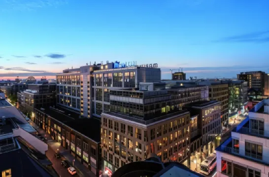 Maritim ProArte Hotel Berlin Hôtels à proximité de : Bundestag