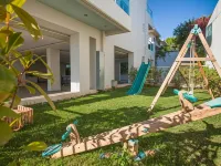 Scale Suites Hotels in Alimos