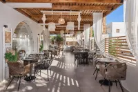 Cabana White Boutique Hotel & Suites