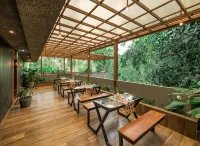 The Mountain Courtyard Thekkady Hotels in Idukki