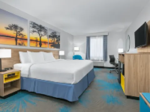 Days Inn & Suites by Wyndham Cabot Hotels in Cabot