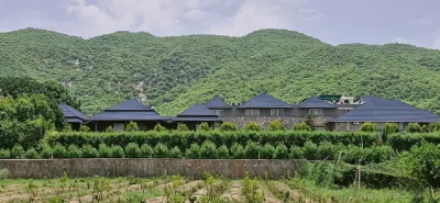 Nature Retreat Resort Hotels near Pushkar Lake