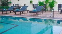 Hotel Grand Continental Kuching - Pools