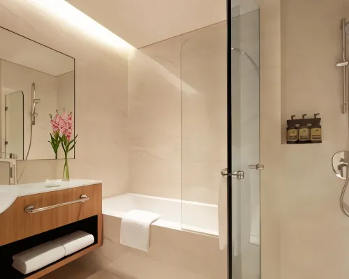 Momentus Hotel Alexandra Photos