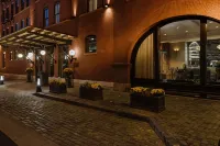 The Charmant Hotel Отели в г. 