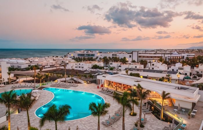 Hotel Lava Beach