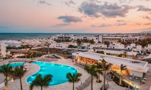 Hotel Lava Beach