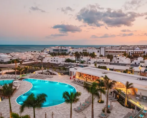 Hotel Lava Beach Hotels in Tias