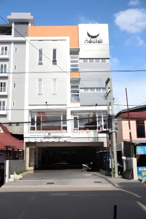 Neotel Hotel City Centre Отели рядом с достопримечательностью «Парагола Батумианг»