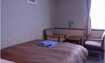 Ube Station Hotel