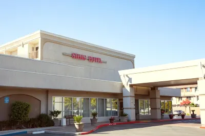 DoubleTree by Hilton Livermore Hotels near Sycamore Grove Park