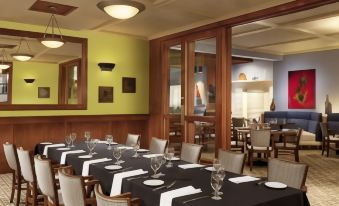Four Points by Sheraton Bakersfield