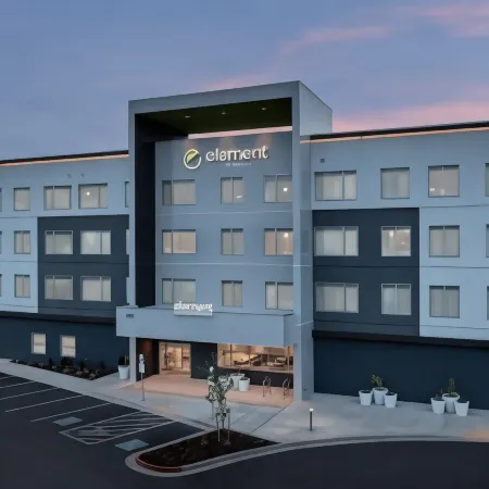 Element Portland Beaverton Отели в г. Сидар Хилс