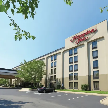 Hampton Inn York Отели рядом с достопримечательностью «Парк Роки Ридж»