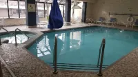 Best Western Plus InnTowner Madison - piscine