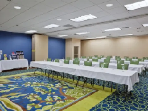 Holiday Inn Express & Suites SEQUIM by IHG Hotels in Sequim