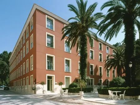 Balneario de Archena - Hotel Levante Отели в г. Фортуна
