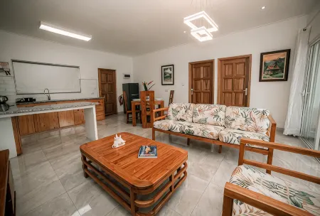 Kannel Apartments Seychelles - 2 Bedroom Отели рядом с достопримечательностью «Анс Руаяль»