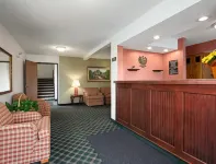 祕魯飢餓岩州立公園速8飯店