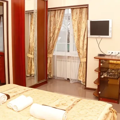 Uzhnaya Noch Hotels near Waterpark "Dzhubga"