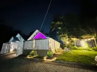 Emily Vilas Hotel dekat Taman Bunga Nusantara