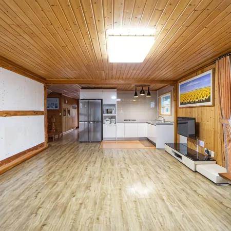 Samcheok South of Sun Pension