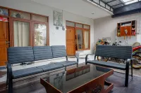 RedDoorz @ Solo Baru