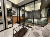 The Smith Apartment @Alam Sutera Close to Ikea, Mall @Alam Sutera by Giveley