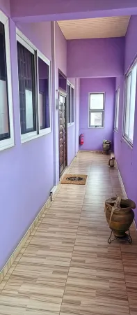 Charming 2-bedroom apartment with WiFi and AC in brilliant Sekondi-Takoradi.