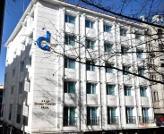 Double Comfort Hotel - Cho phép mang theo thú cưng