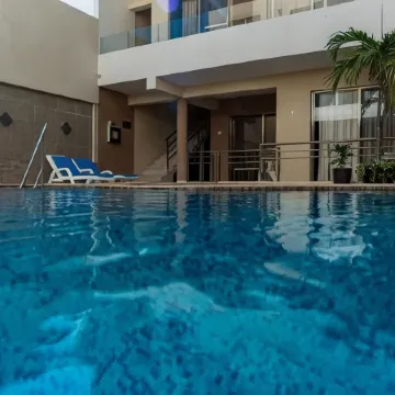 Hotel & Suites Domani