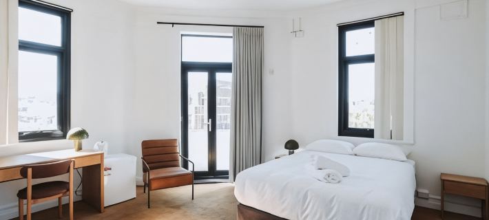 Royal Hotel Orange Hotele w: Orange