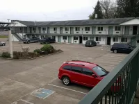 Motel 6 Albany, or Hotels in Albany