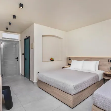 Arya Hotel
