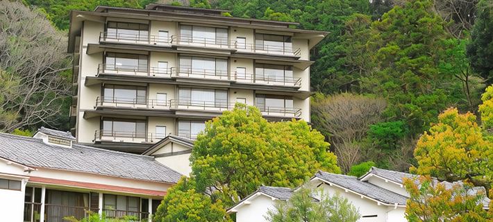 Sakahijiri Gyokushoen Hotel di IZU