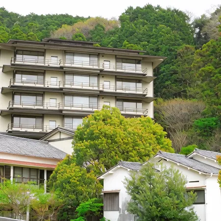 Sakahijiri Gyokushoen