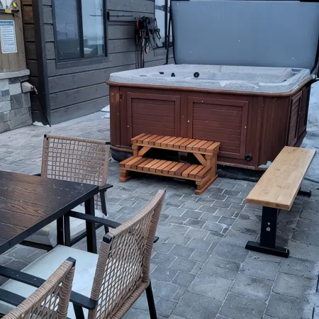 Two bedroom Luxury private suite, with your own hot tub.