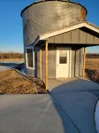 Foxy's Den cozy grain bin cabin with WiFi & AC in serene Kidder. Quiet & serene. - Wifi