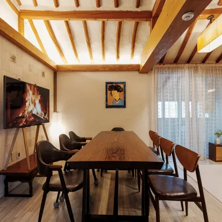 Asan House