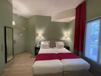 فندق أوركيدي Hotels near الحي الرابع عشر - مونتبارناس - بورت دورليانز