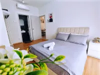2-5pax 2B2B Panda Homestay Midas near Senibong - 4-Star