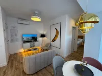 PIO Xll XXl B - Bright, central, and cozy - Homestays